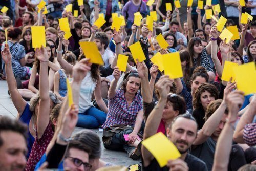 Reconstruire la démocratie